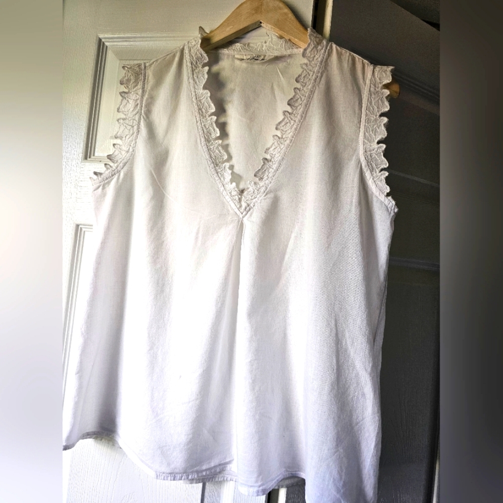 H&M white top
